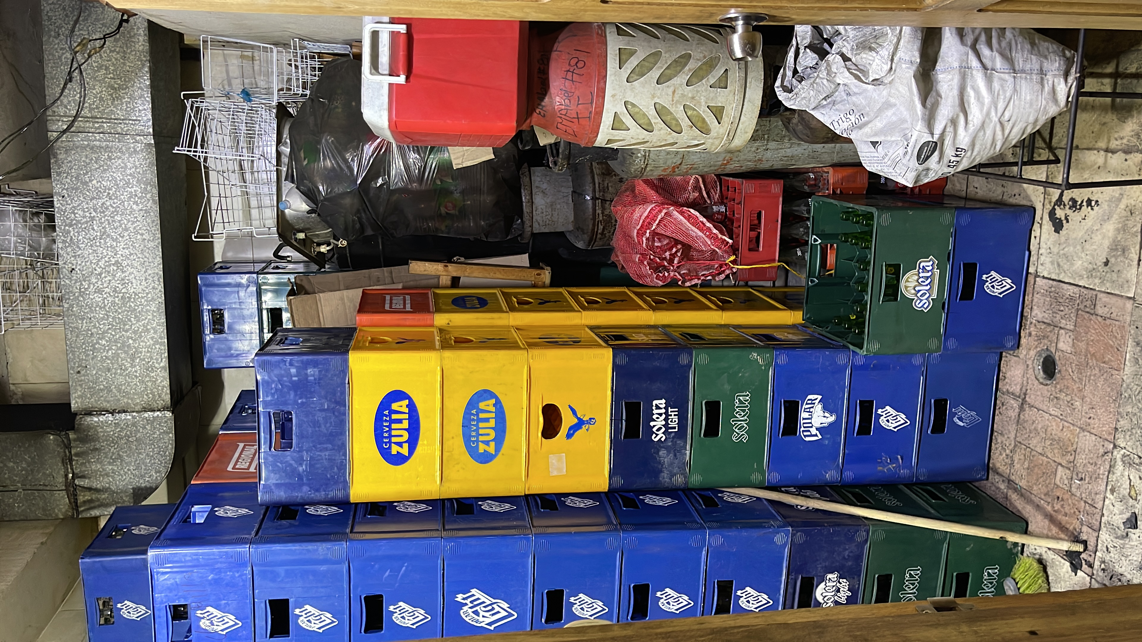 CAJA DE CERVEZA POLAR